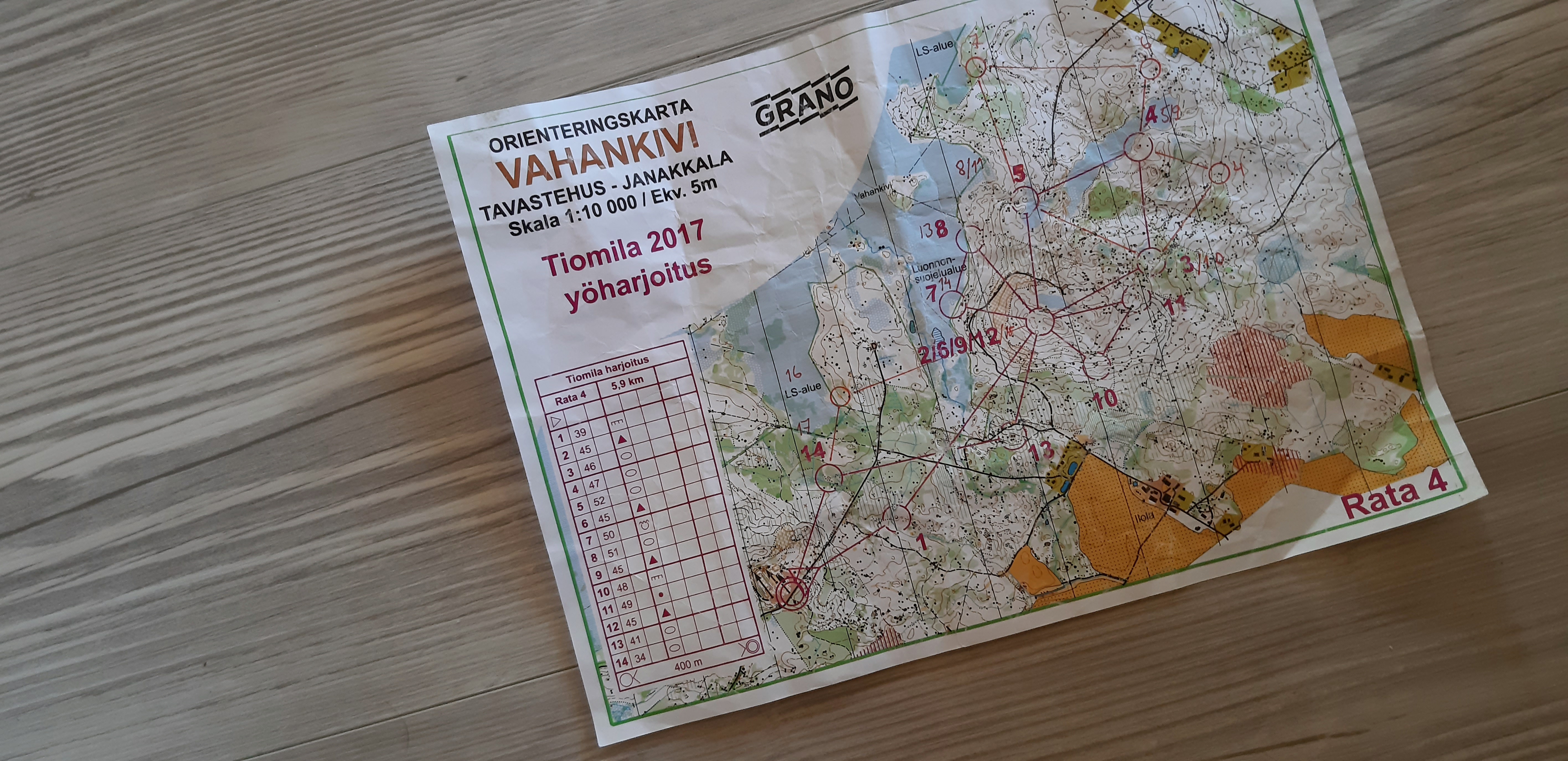 Vahankivi mäkivetoperhoset